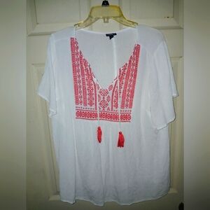 Torrid White Blouse Pink Exclusive Decoration Sz 2X